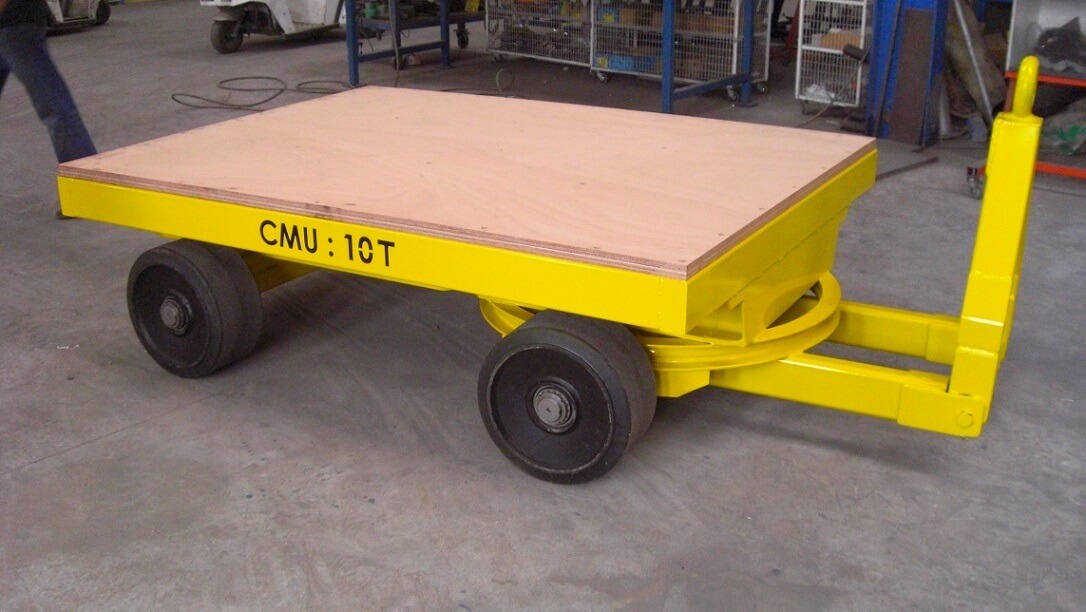 5RICB0011 - Remorque industrielle avec plancher bois